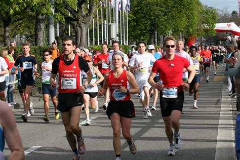 today's runners abc|today's trainers with runners.